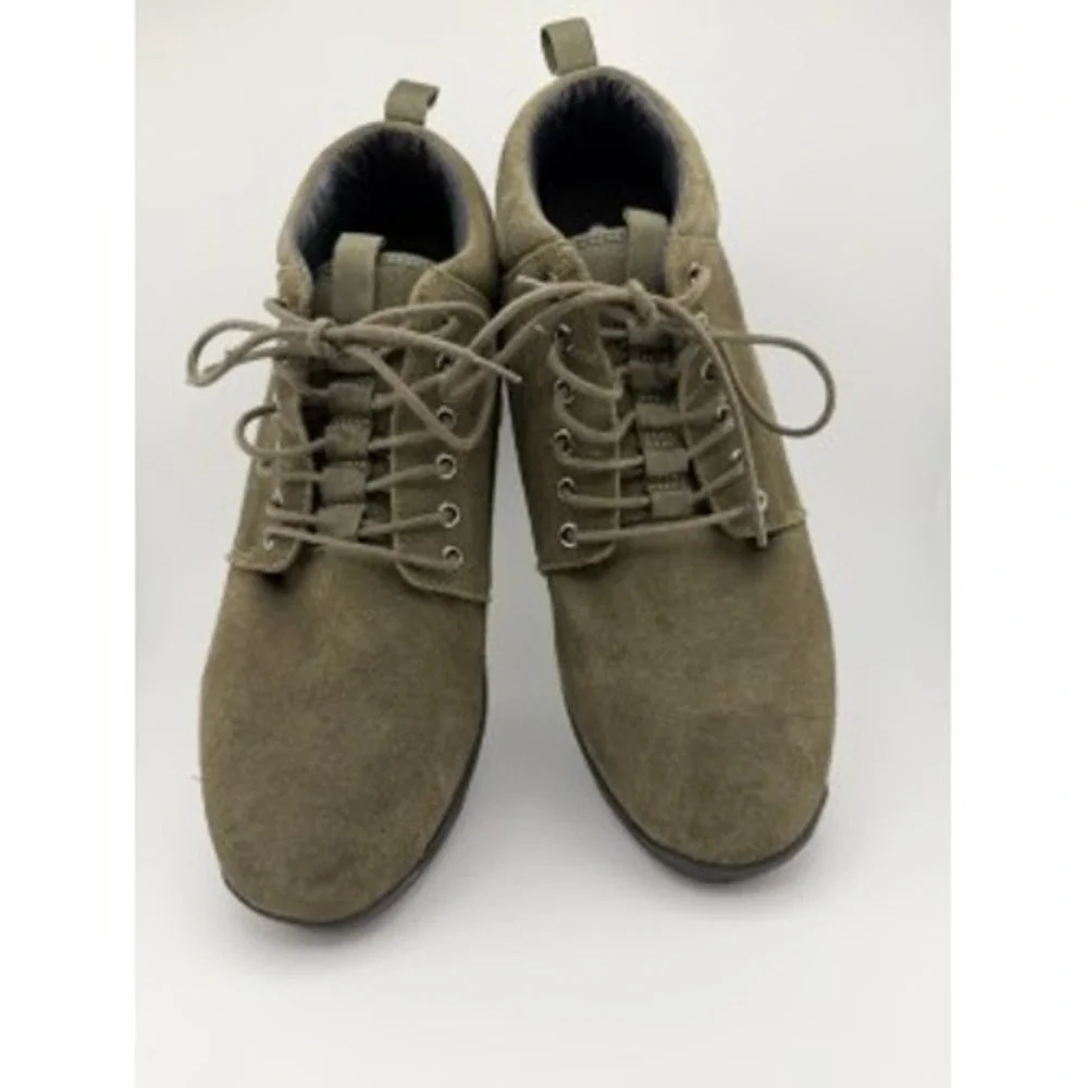 Calto Olive Green Suede Ankle Boots Mens‎ 8 Lug Sole Casual Hiking Chukka